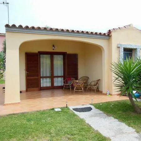 Casa Ortensia Tatil Evi San Teodoro (Sardinia)